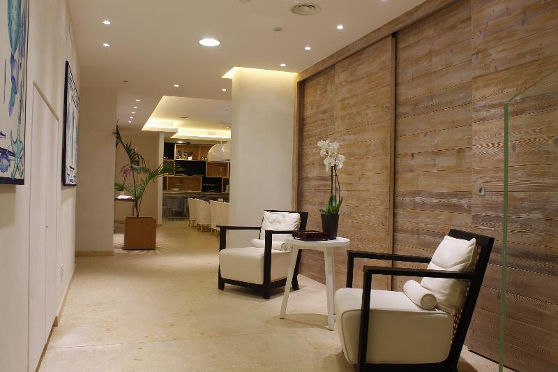 Laqua By The Sea Hotel Мета Екстериор снимка